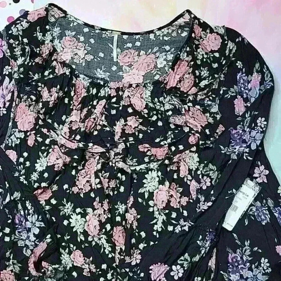 Free People Loretta Oversized Bell Sleeve Blouse - Picture 5 of 7